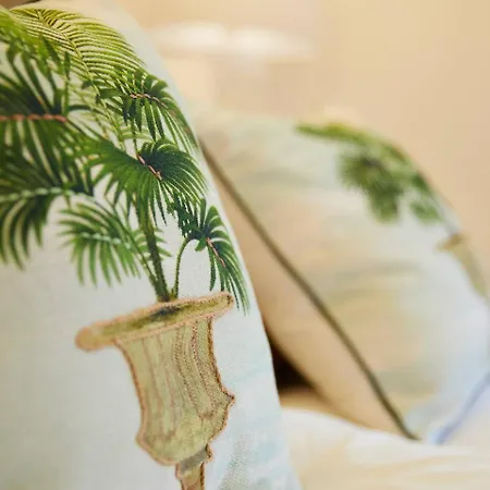 No 3 Rosedene Muse *